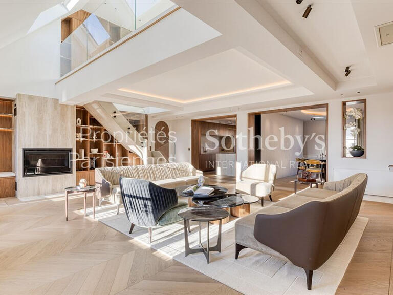 Appartement Paris 16e - 4 chambres - 267m²