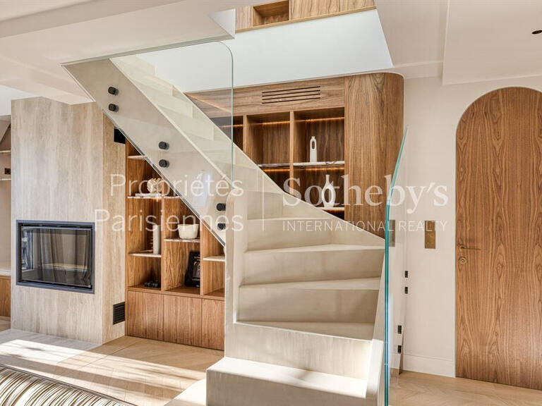 Appartement Paris 16e - 4 chambres - 267m²