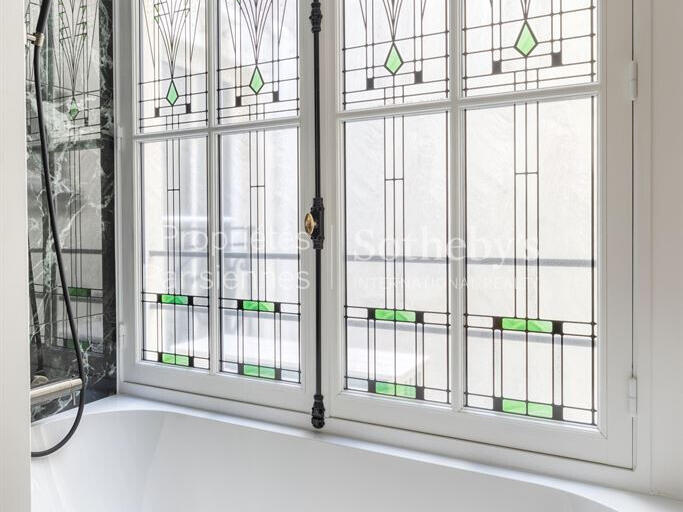 Appartement Paris 16e - 4 chambres - 267m²