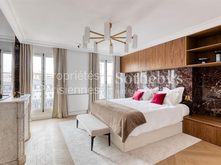 Appartement Paris 16e - 4 chambres - 267m²