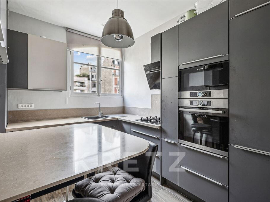 Apartment Paris 16e