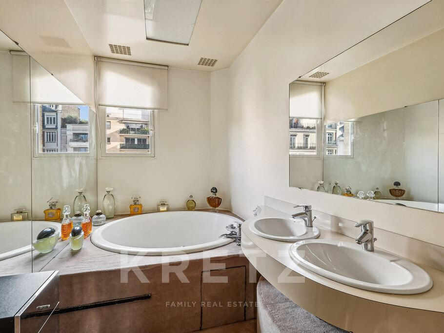Apartment Paris 16e