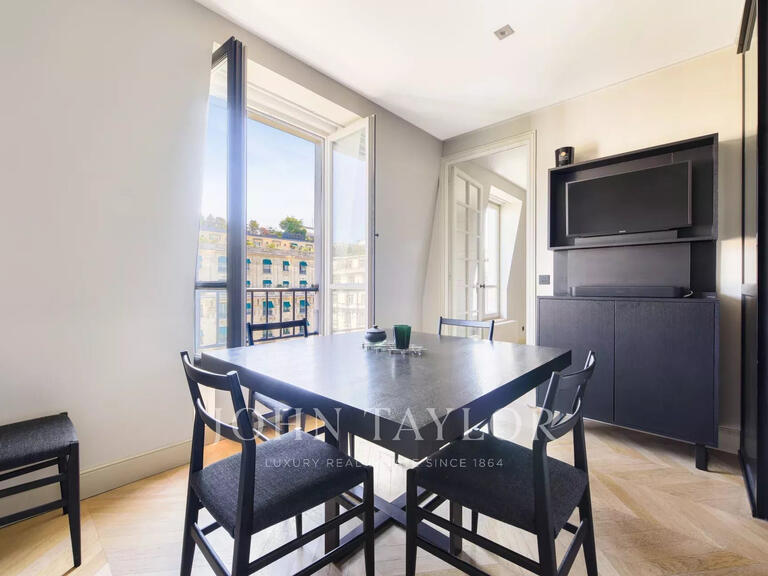 Appartement Paris 16e - 5 chambres - 244m²