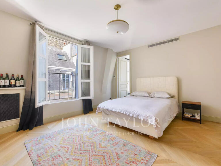 Appartement Paris 16e - 5 chambres - 244m²