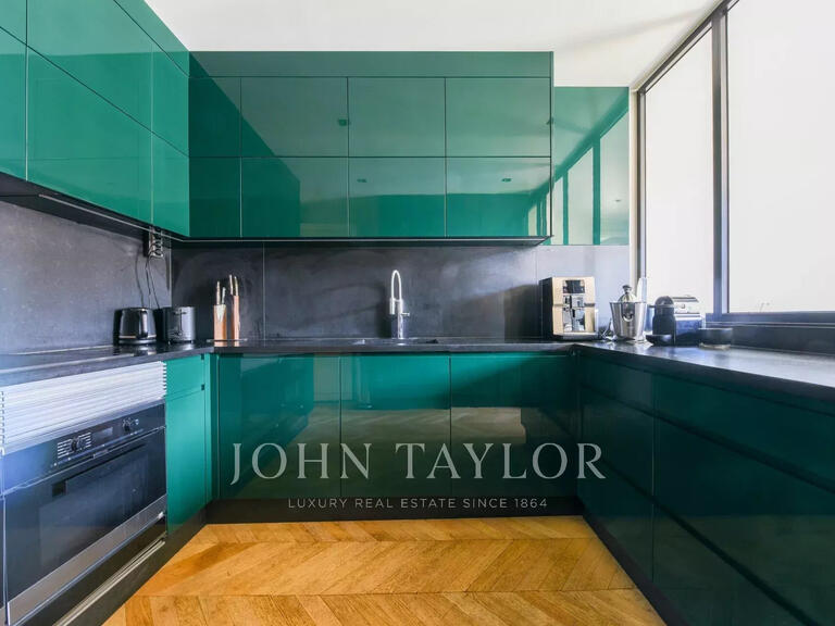 Appartement Paris 16e - 5 chambres - 244m²