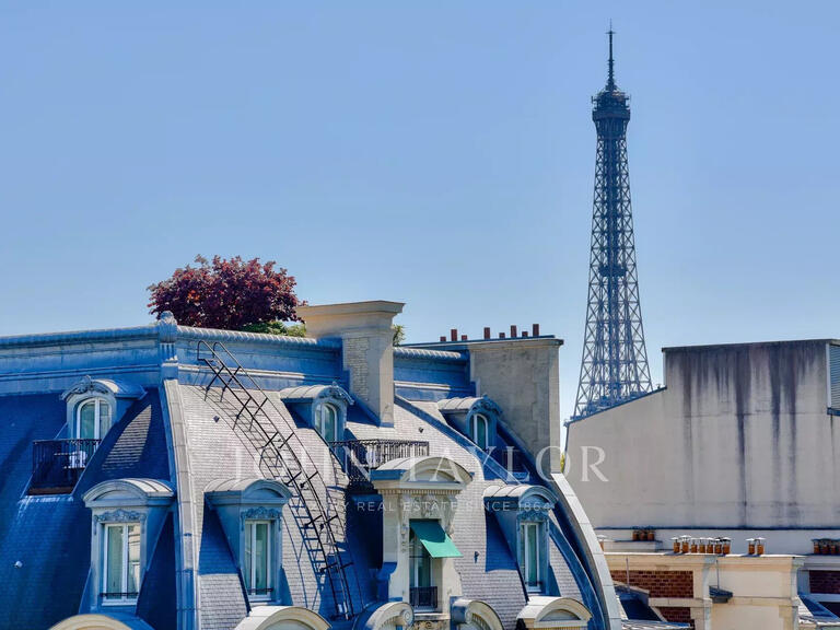 Appartement Paris 16e - 5 chambres - 244m²