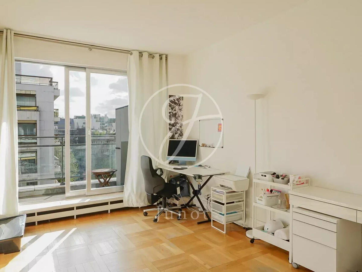 Apartment Paris 16e