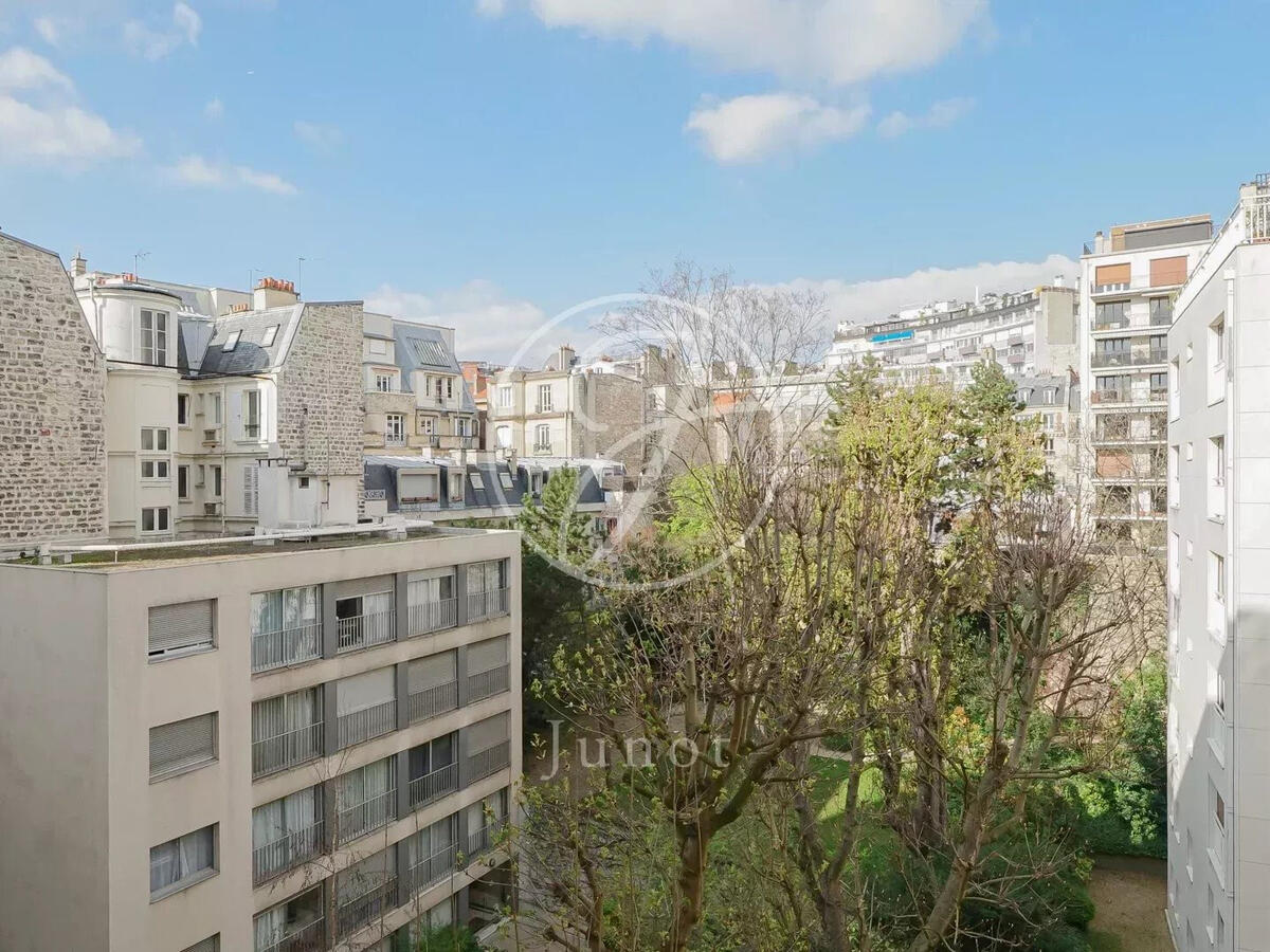 Apartment Paris 16e