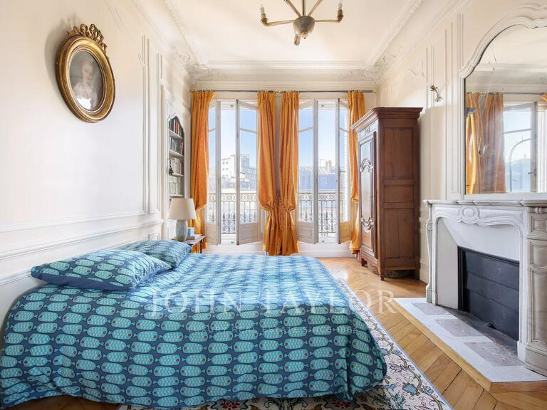 Appartement Paris 16e - 4 chambres - 252m²