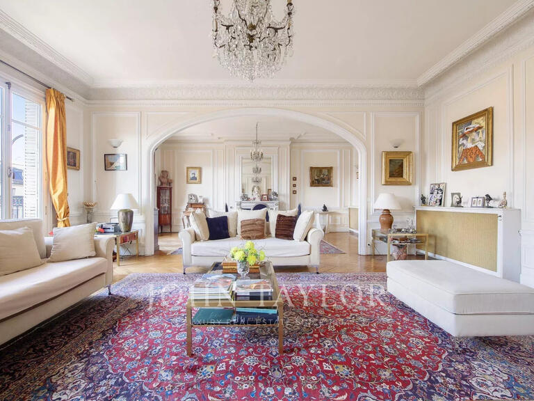 Appartement Paris 16e - 4 chambres - 252m²