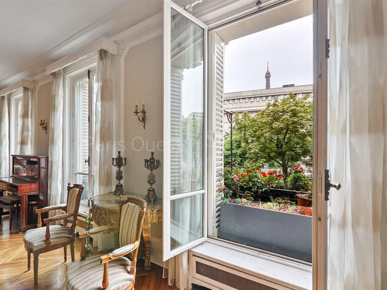 Appartement Paris 16e - 4 chambres - 218m²