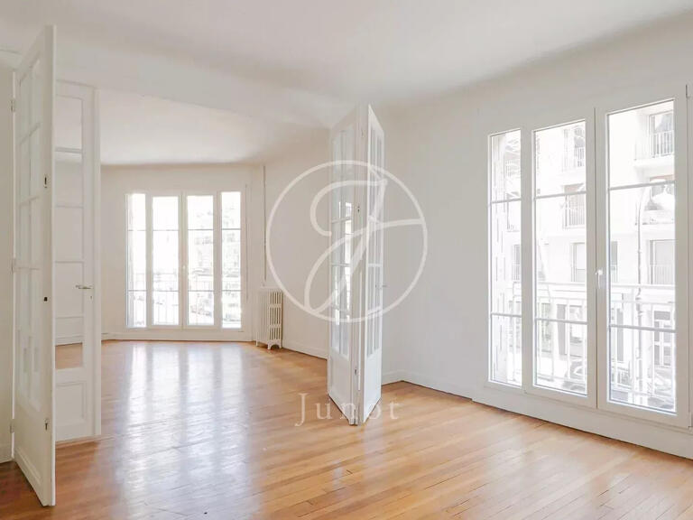 Appartement Paris 16e - 2 chambres - 115m²
