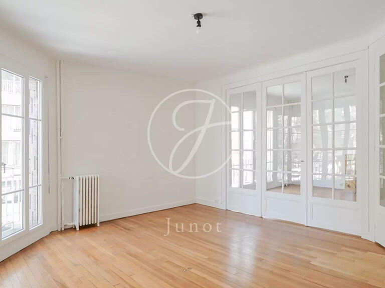 Appartement Paris 16e - 2 chambres - 115m²