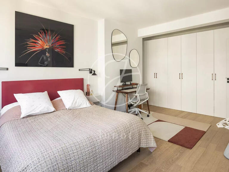 Apartment Paris 16e - 4 bedrooms - 146m²