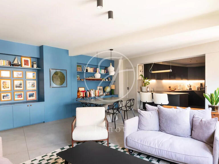 Appartement Paris 16e - 4 chambres - 146m²