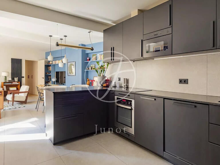 Appartement Paris 16e - 4 chambres - 146m²