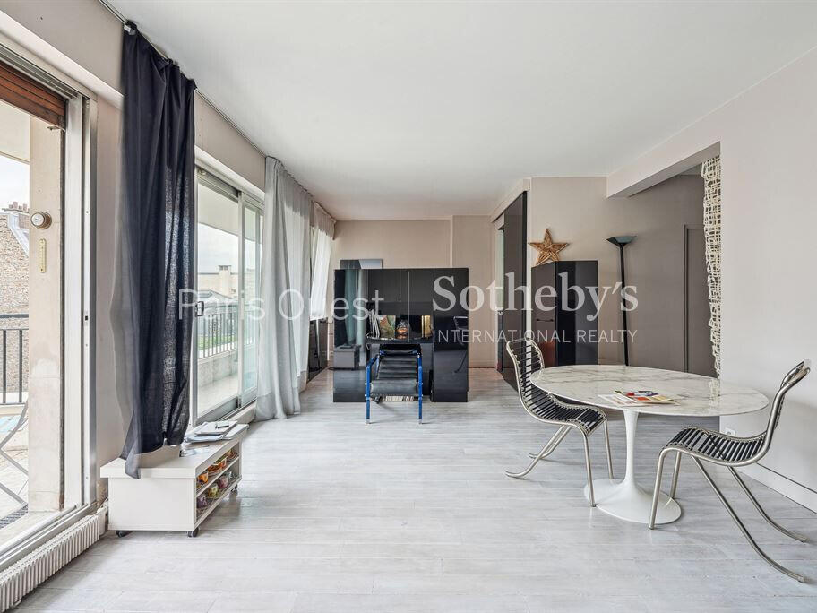 Apartment Paris 16e