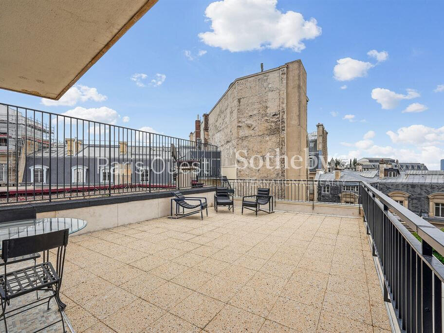 Apartment Paris 16e