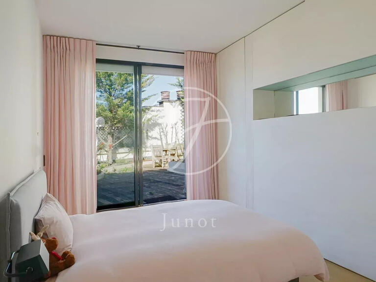 Appartement Paris 16e - 2 chambres - 198m²