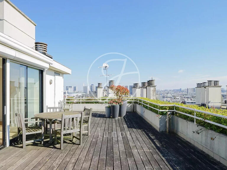 Appartement Paris 16e - 2 chambres - 198m²