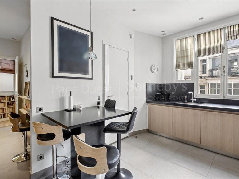 Appartement Paris 16e - 4 chambres - 266m²