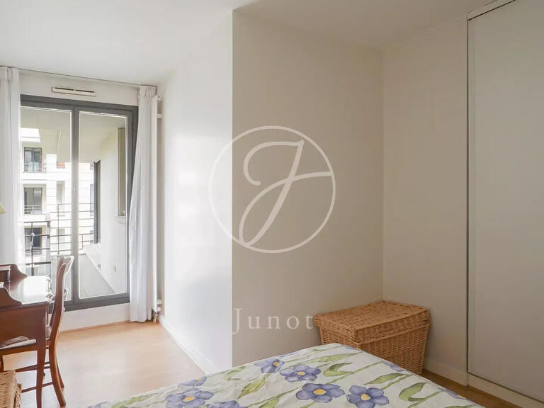 Appartement Paris 16e - 2 chambres - 94m²