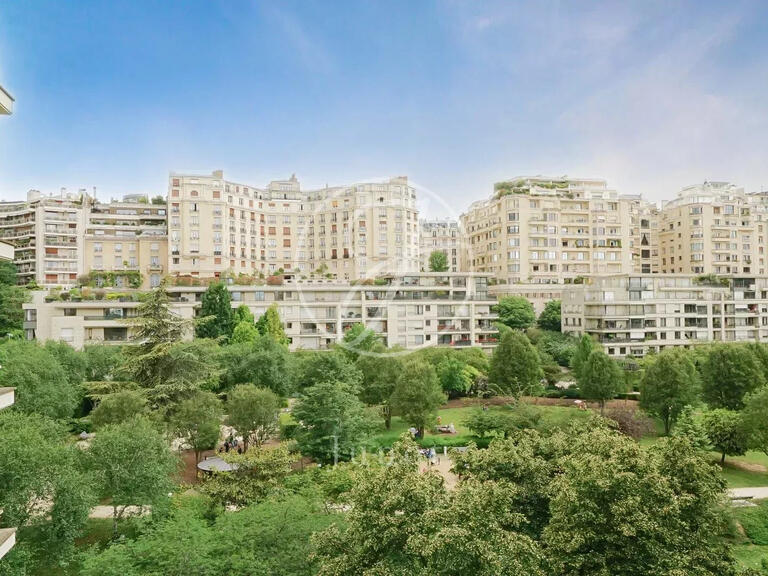 Appartement Paris 16e - 2 chambres - 94m²