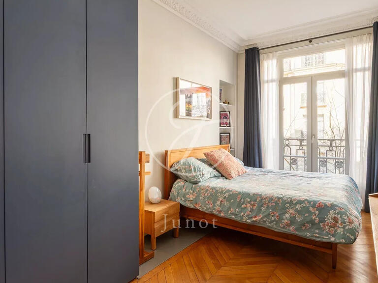 Appartement Paris 16e - 4 chambres - 165m²
