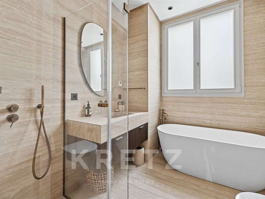 Apartment Paris 16e
