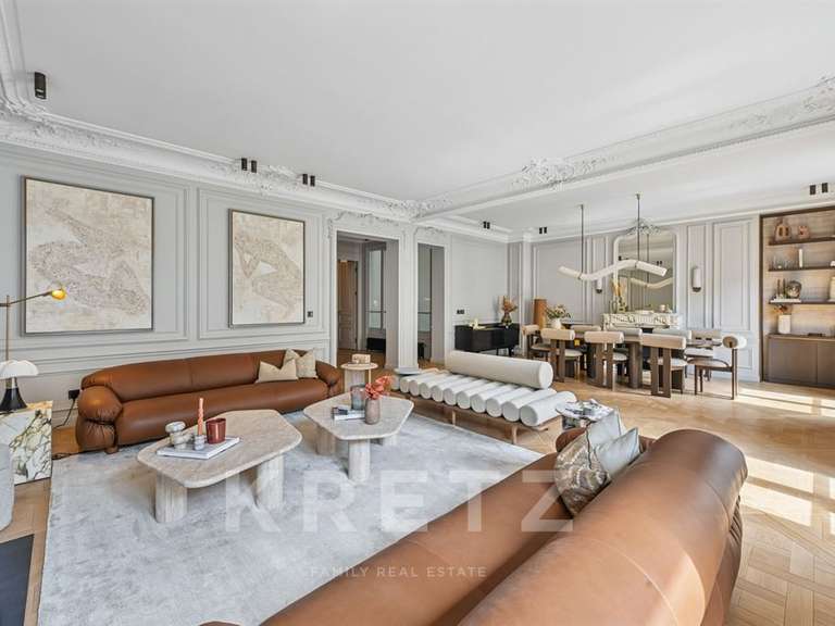 Apartment Paris 16e - 3 bedrooms - 194m²