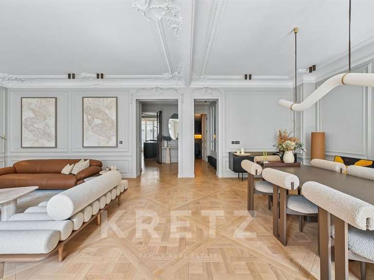 Apartment Paris 16e - 3 bedrooms - 194m²