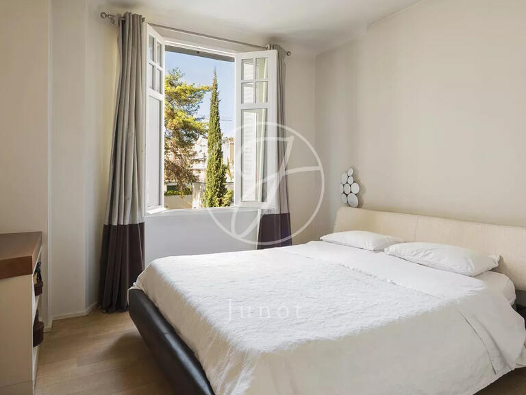 Apartment Paris 16e - 4 bedrooms - 183m²
