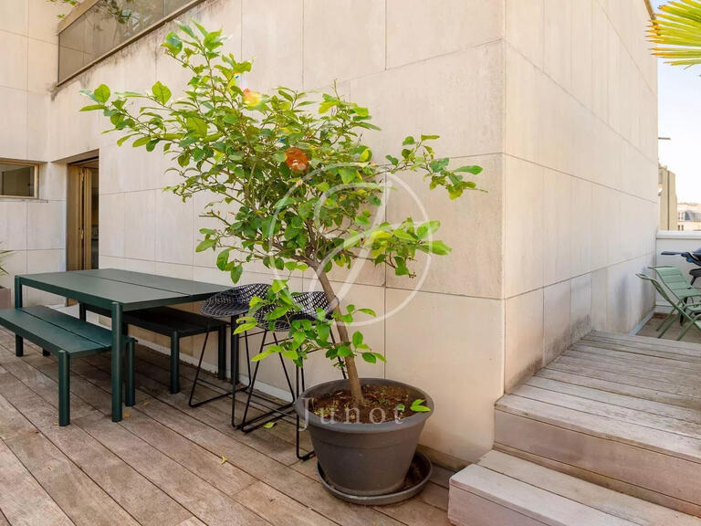 Appartement Paris 16e - 3 chambres - 147m²