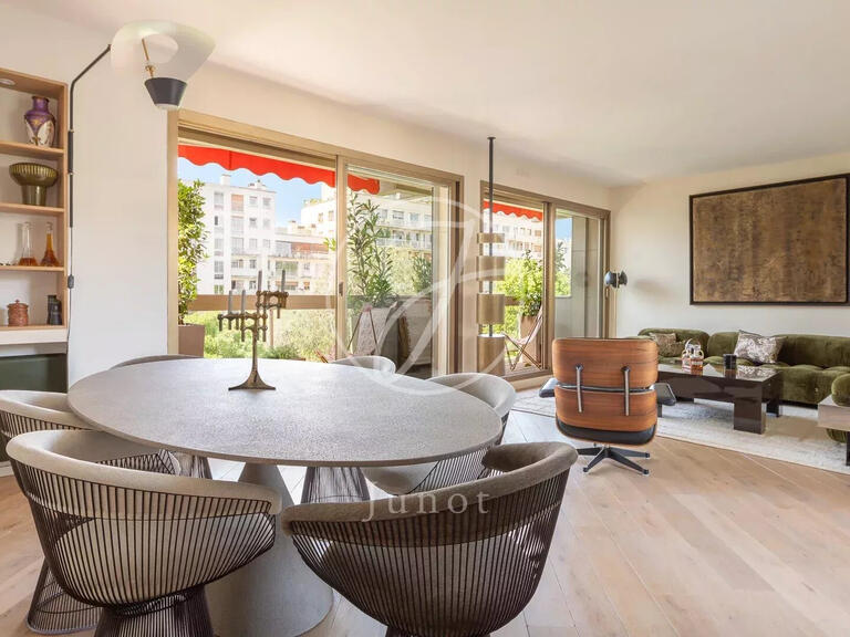 Apartment Paris 16e - 3 bedrooms - 147m²