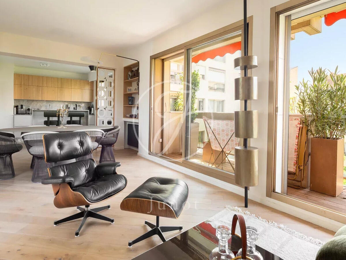 Apartment Paris 16e