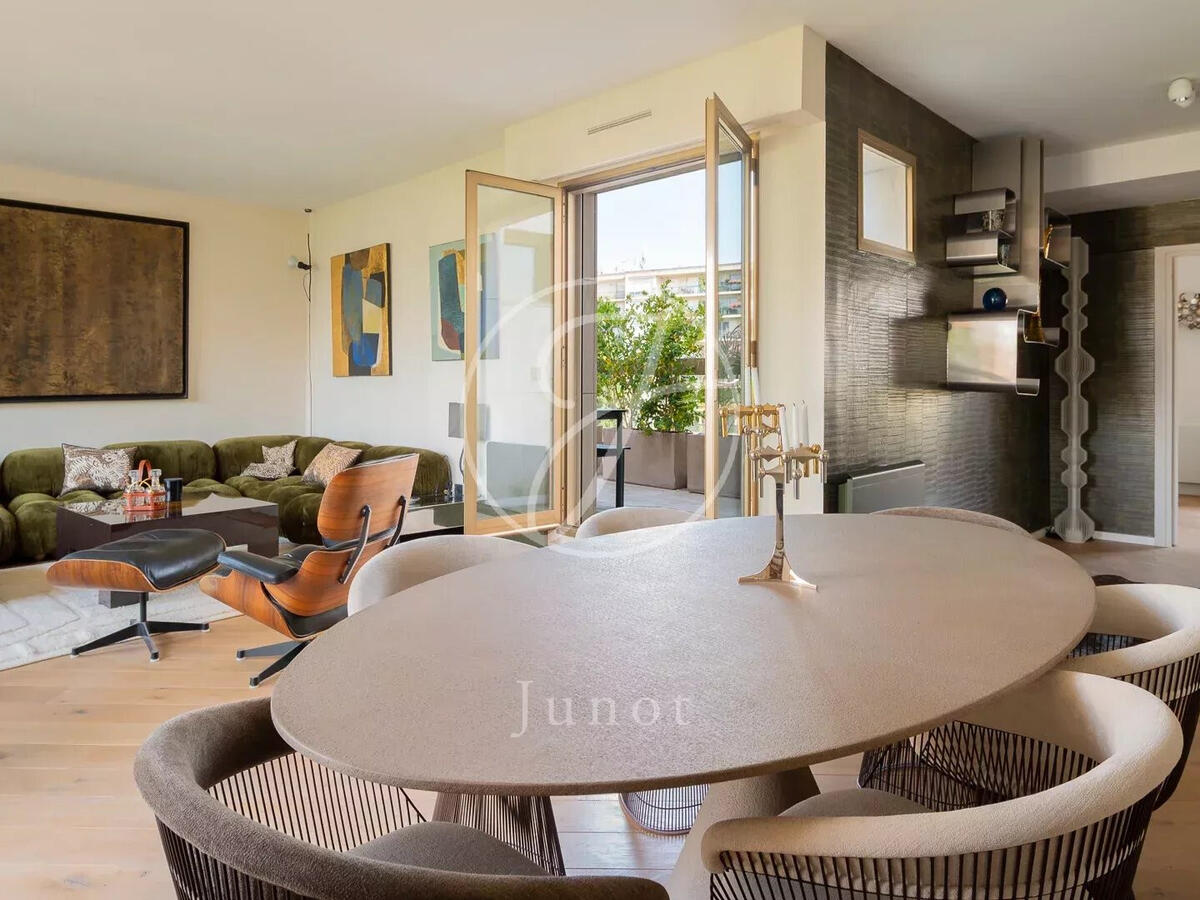 Apartment Paris 16e