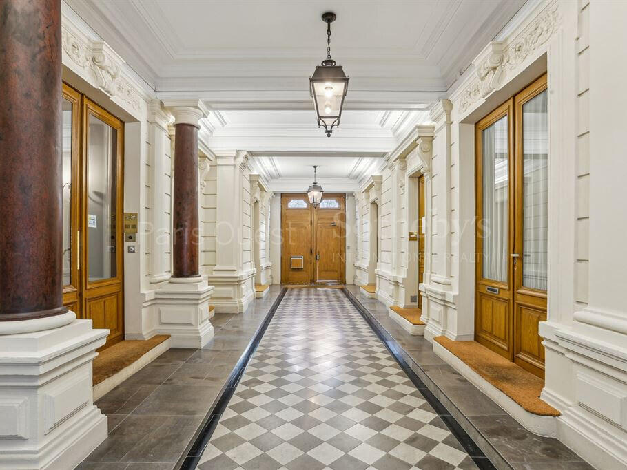 Apartment Paris 16e