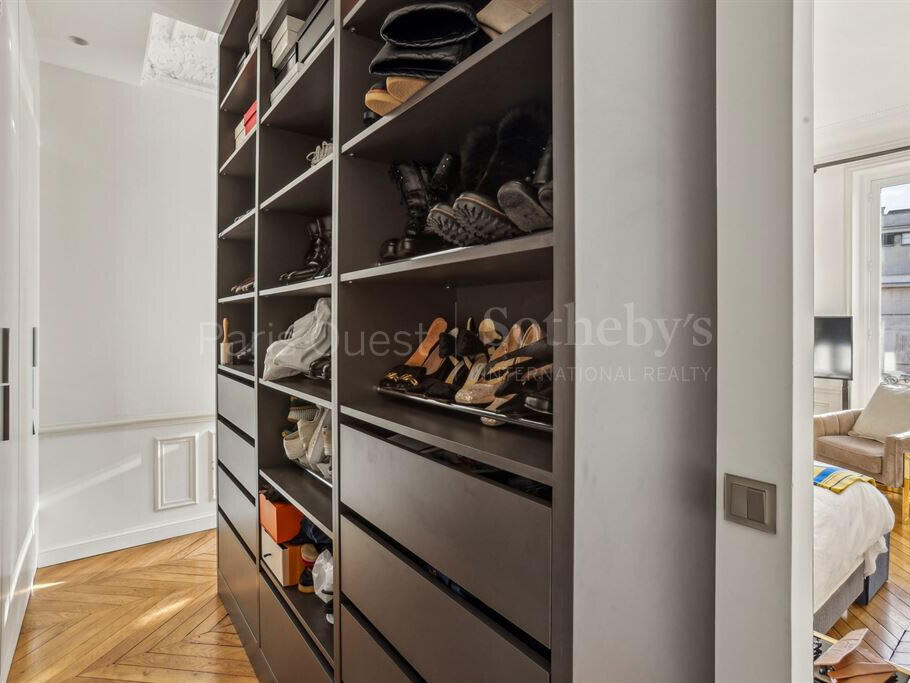 Apartment Paris 16e