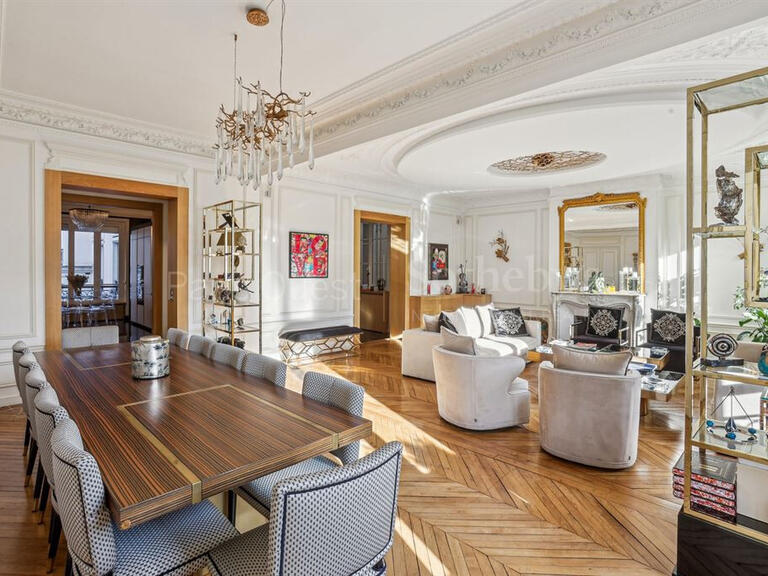 Appartement Paris 16e - 4 chambres - 217m²