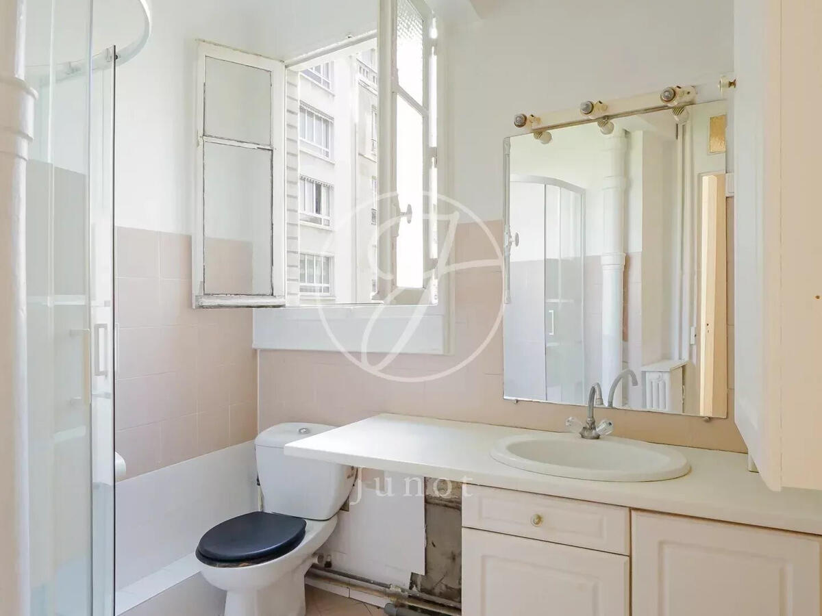 Apartment Paris 16e