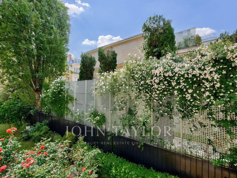 Apartment Paris 16e - 3 bedrooms - 163m²