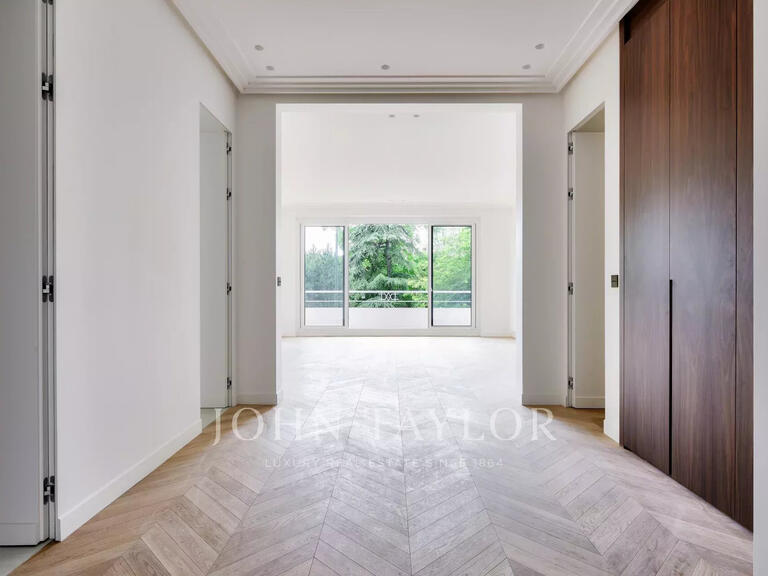 Apartment Paris 16e - 3 bedrooms - 163m²