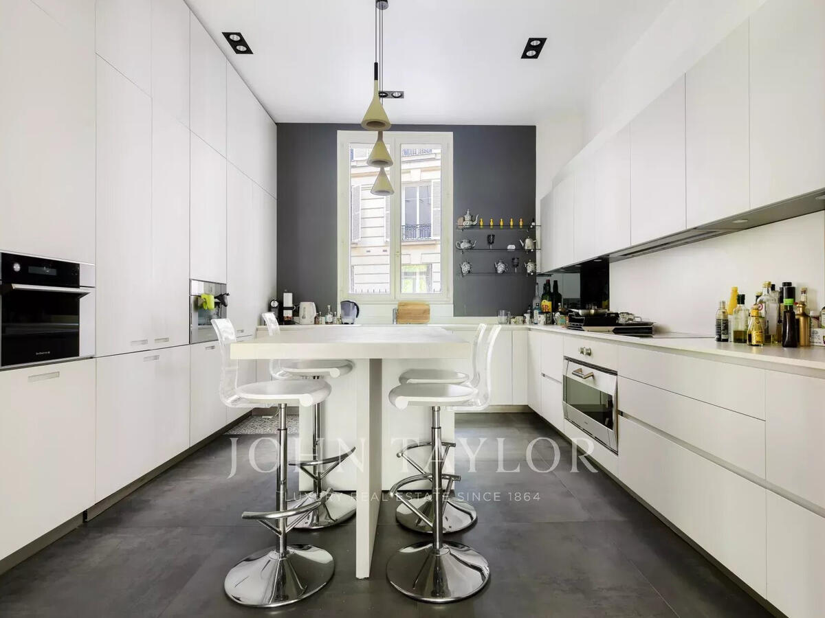 Apartment Paris 16e