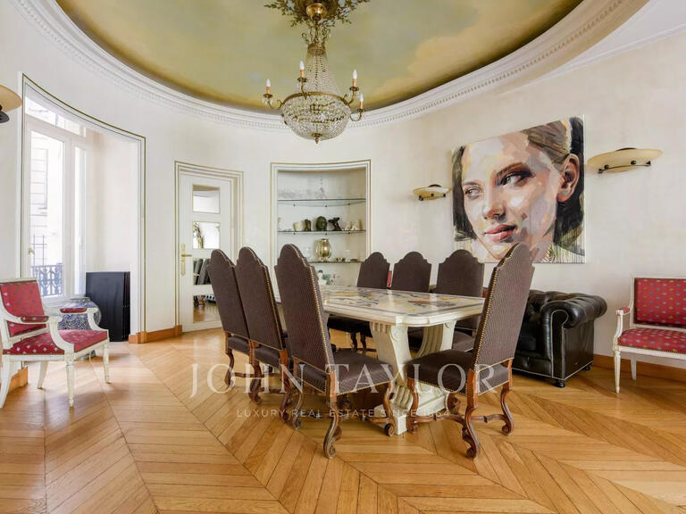 Apartment Paris 16e - 3 bedrooms - 240m²