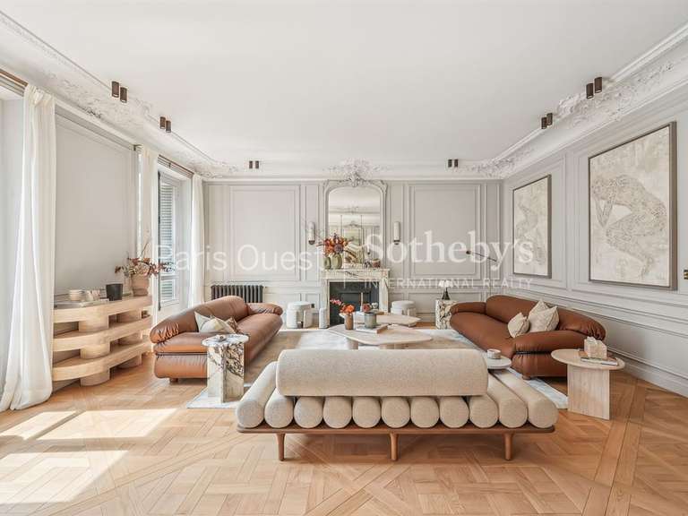 Apartment Paris 16e - 3 bedrooms - 194m²