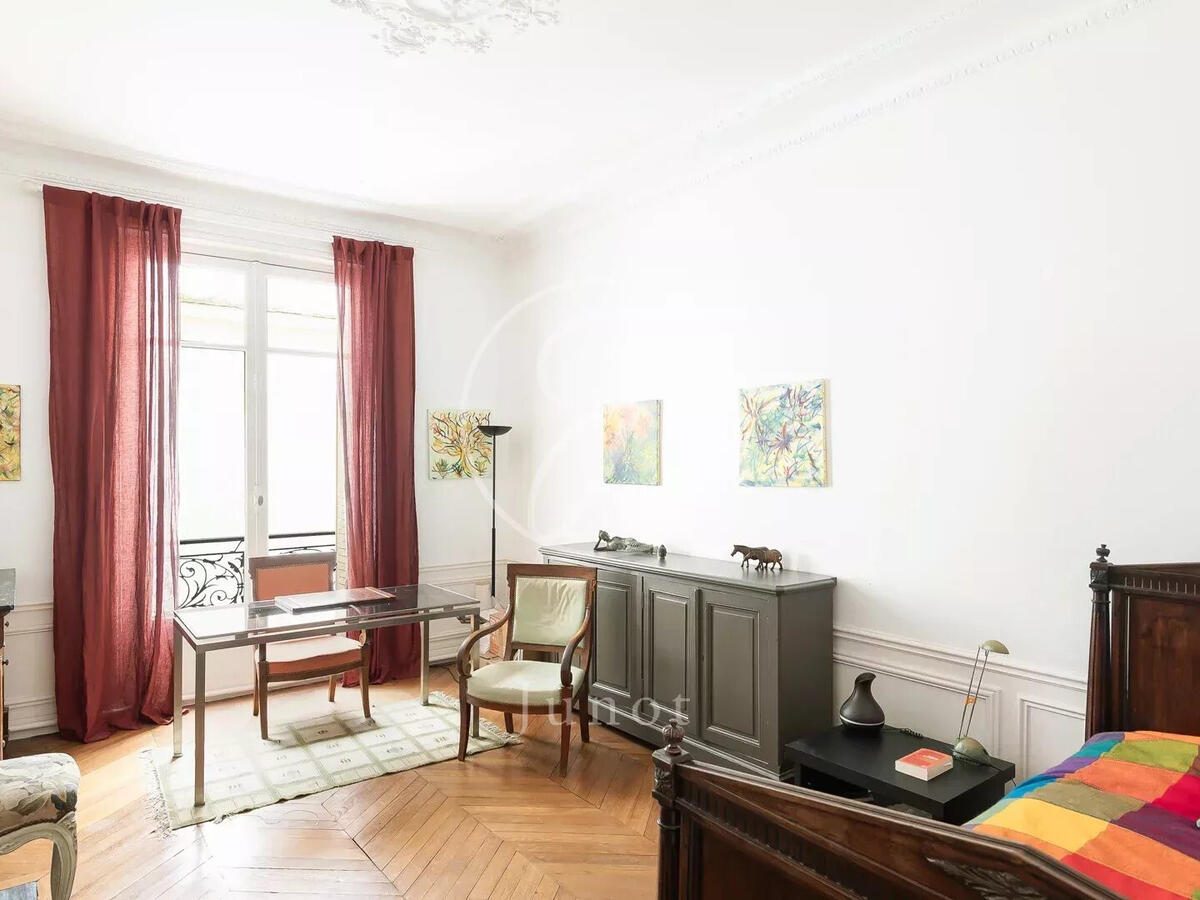 Apartment Paris 16e