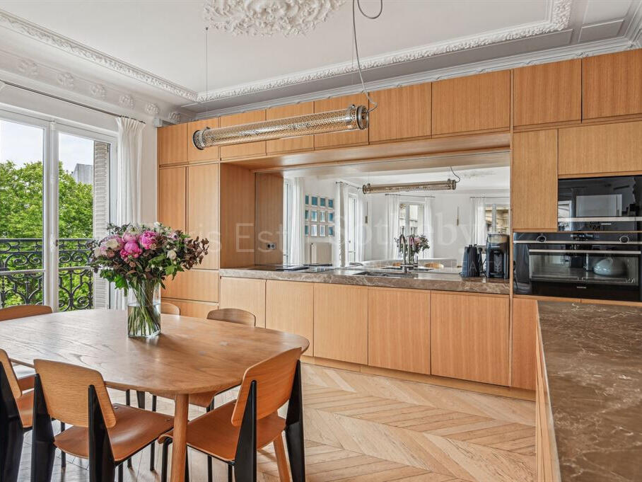 Apartment Paris 16e