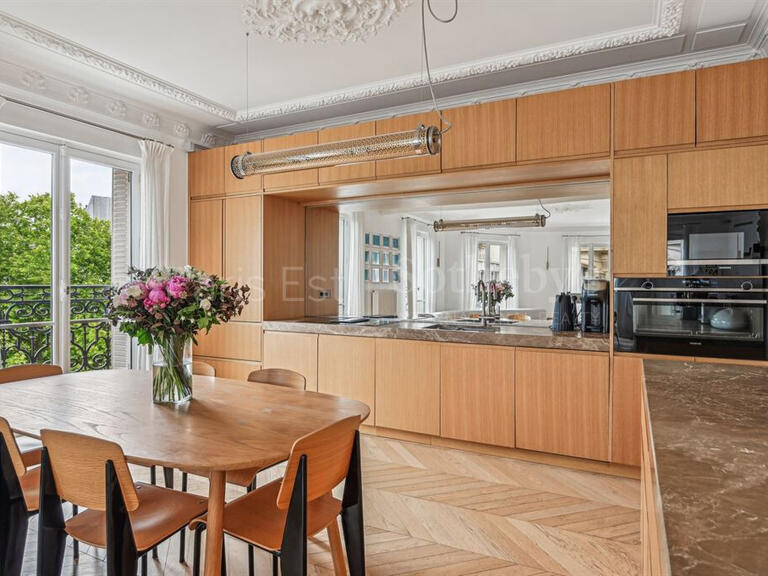 Appartement Paris 16e - 3 chambres - 130m²