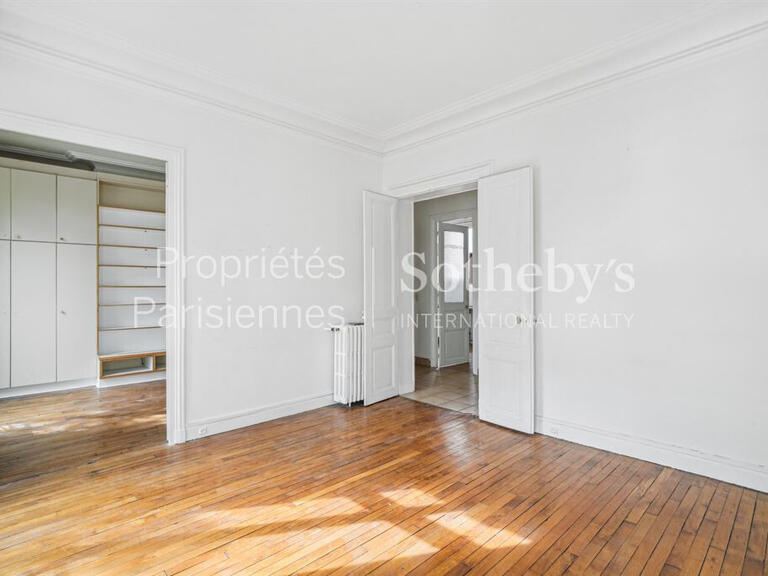 Appartement Paris 16e - 5 chambres - 174m²