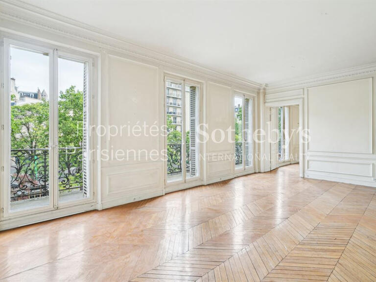 Apartment Paris 16e - 5 bedrooms - 174m²